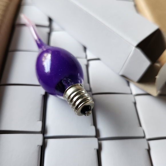 Retisee 72 Pcs Silicone Dipped Candle Light Bulbs Replacement 120V part… - Picture 8 of 8